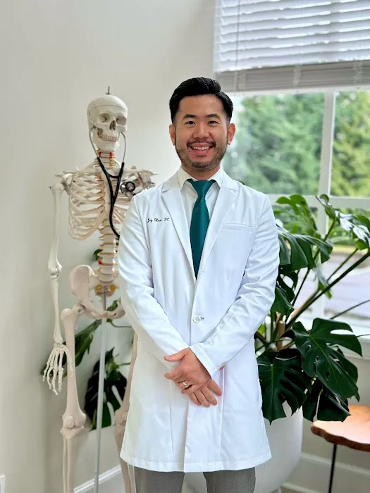 Jay Han, DC Pain, Injury + Wellness Clinic Picture 3