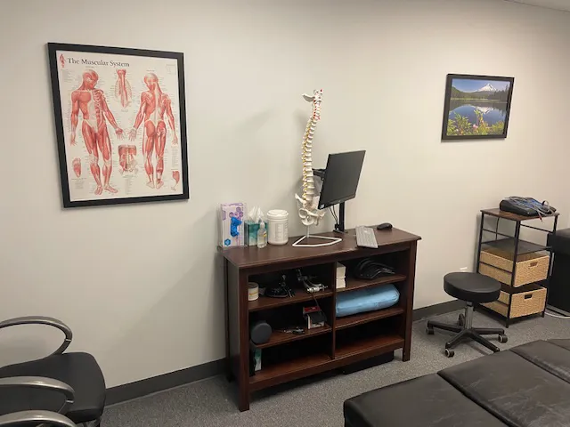 Cascade Spine & Injury Center Picture 8