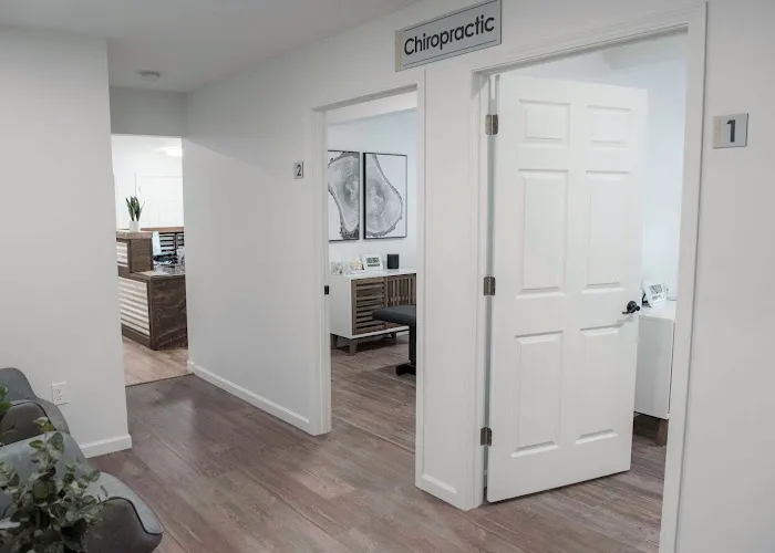 Auto Injury Chiropractic- Milwaukie Picture 3