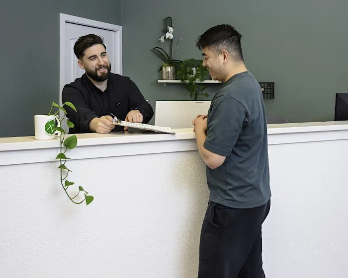 Accident Care Chiropractic Picture 4