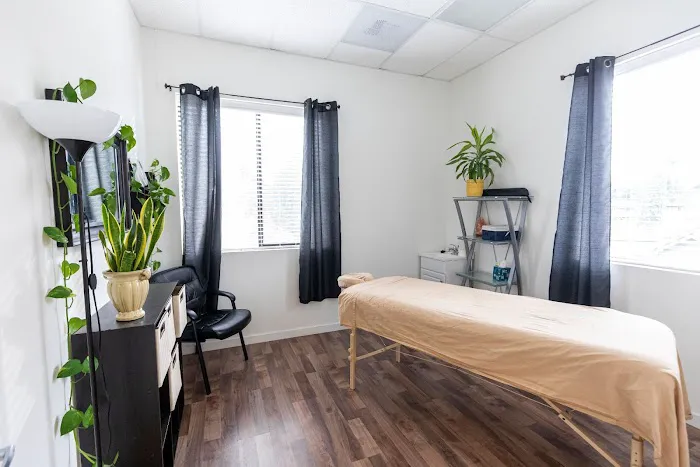 Accident Care Chiropractic Picture 3