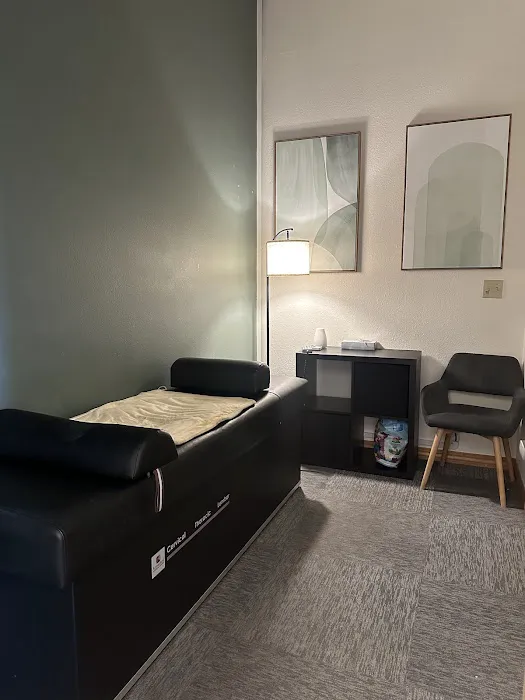 Accident Care Chiropractic Picture 10