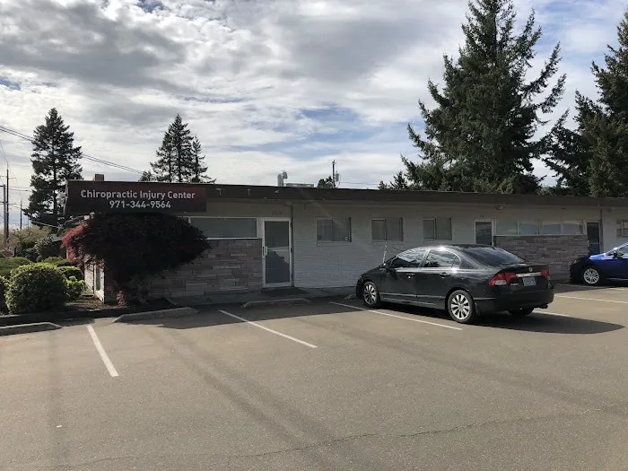 Chiropractic Injury Center Picture 8