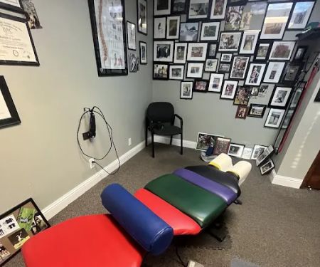 LIFETIMER International Chiropractic Tables