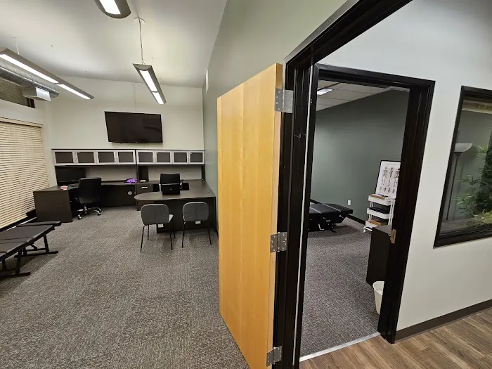 Accident Care Chiropractic Picture 3