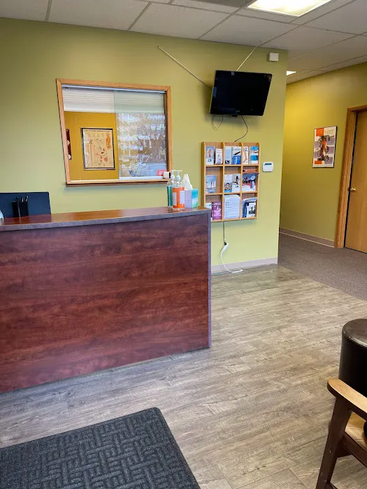 FAHMA Wellness Chiropractic Clinic Picture 6