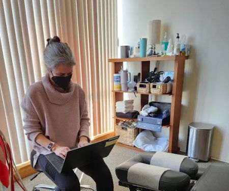 Active Wellness Chiropractic, Dr. Megan DeJana, Dr. Amber Rowald, Dr. Kelsey Hudson