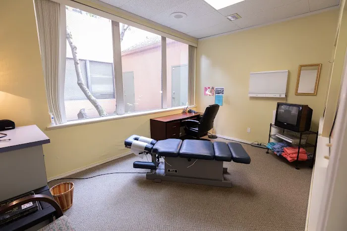 West Hills Chiropractic Clinic Picture 4