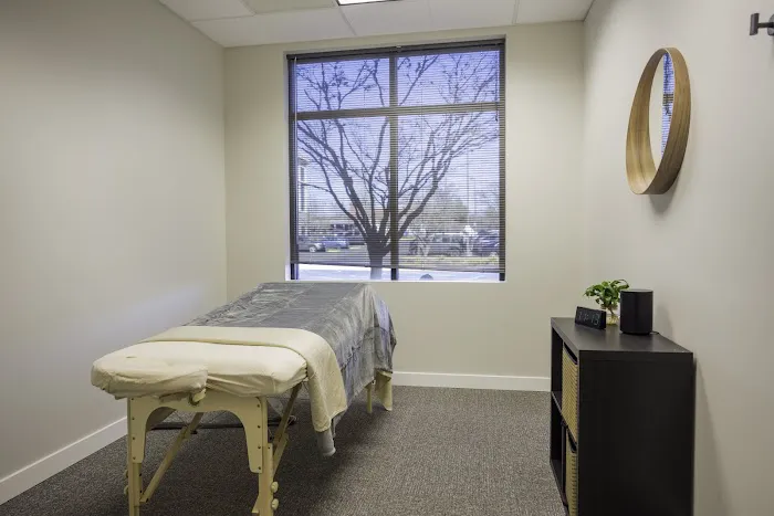 Accident Care Chiropractic Picture 5