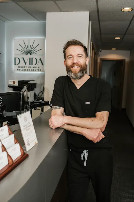 D'Vida Injury Clinic & Wellness Center Picture 10