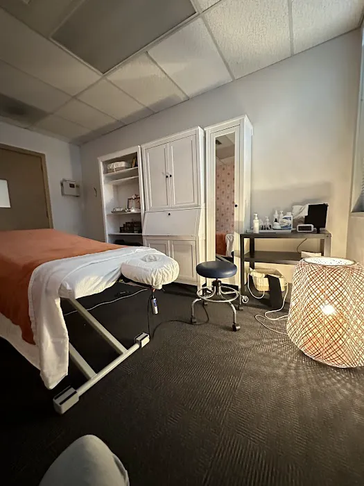 D'Vida Injury Clinic & Wellness Center Picture 4