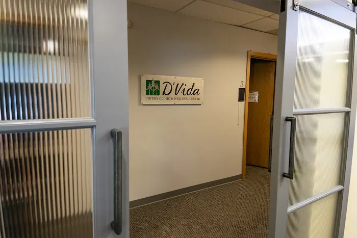 D'Vida Injury Clinic & Wellness Center Picture 9