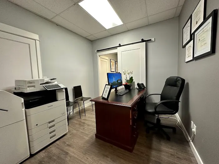 Chiro Care Clinic Picture 9