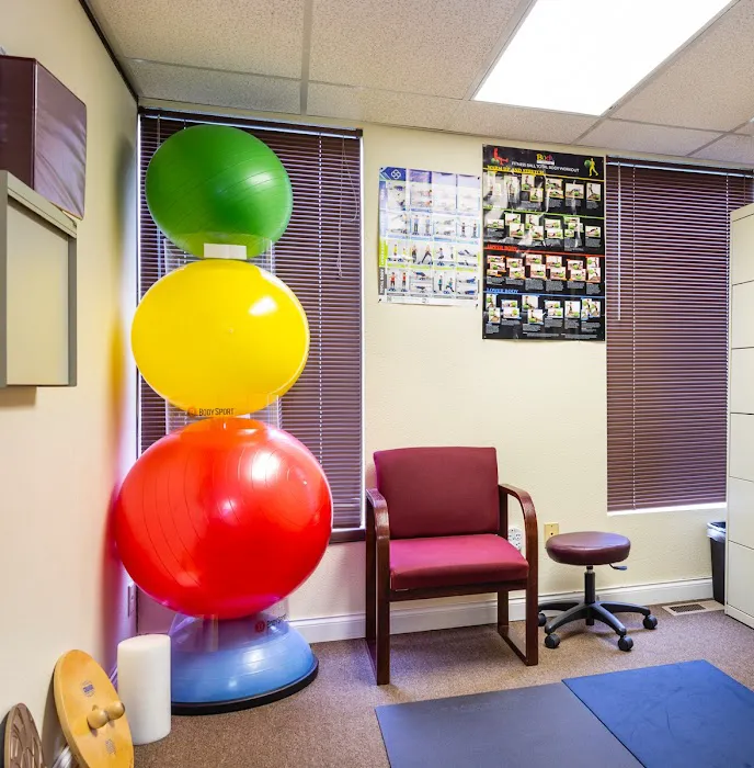 Cardona Chiropractic Clinic Picture 8
