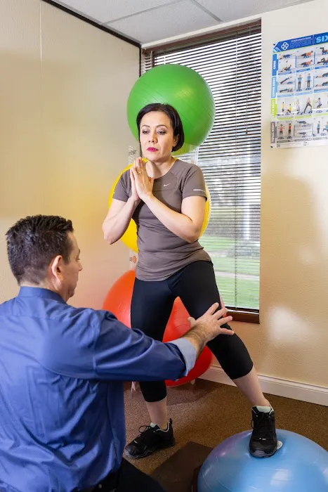 Cardona Chiropractic Clinic Picture 9