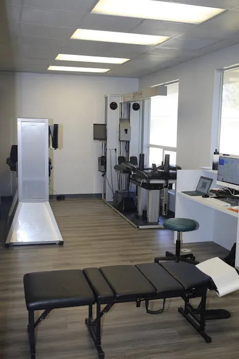 River Hills Chiropractic Clinic & Wellness Center Picture 1