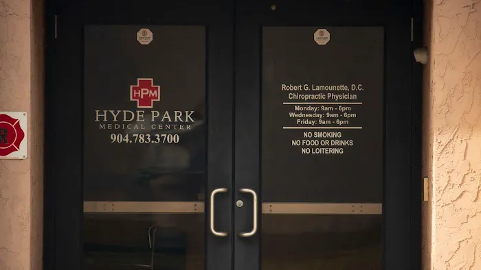 Hyde Park Medical Center Picture 7
