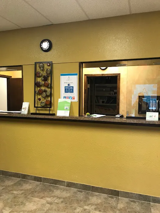 Absolute Injury and Pain Physicians Picture 6