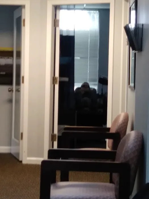 Deerwood Lake Chiropractic Picture 9