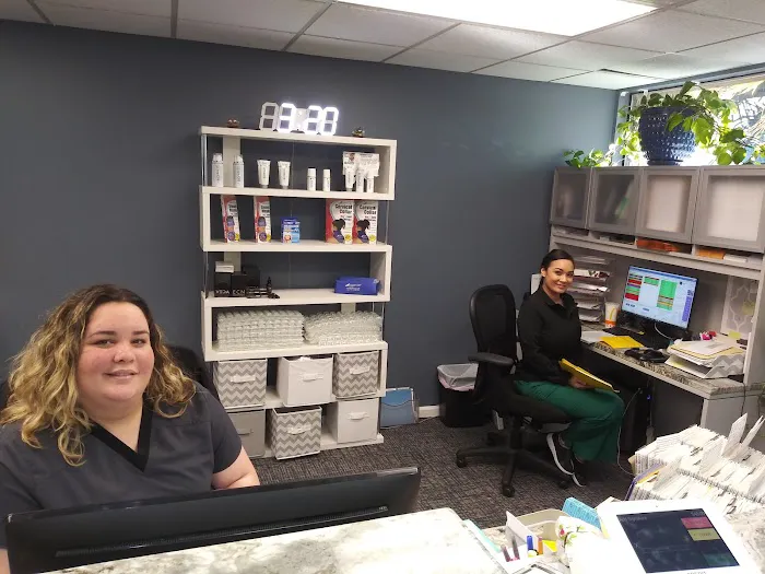 Deerwood Lake Chiropractic Picture 1