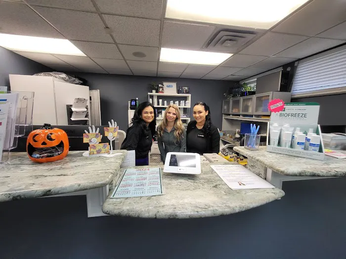 Deerwood Lake Chiropractic Picture 8
