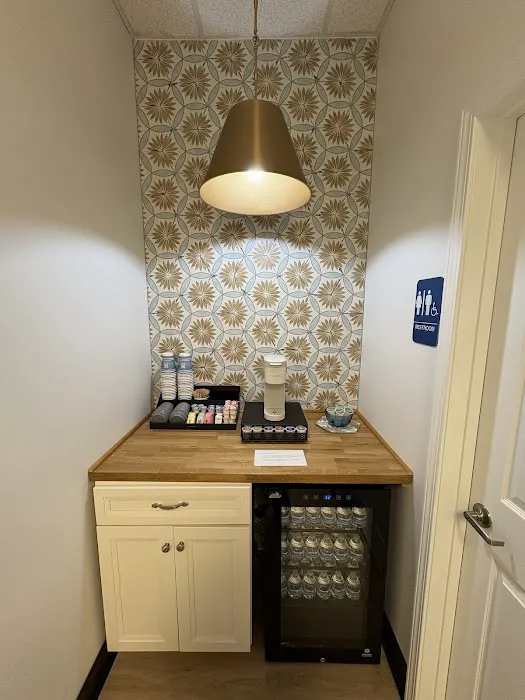 Village Chiropractic Center Picture 1