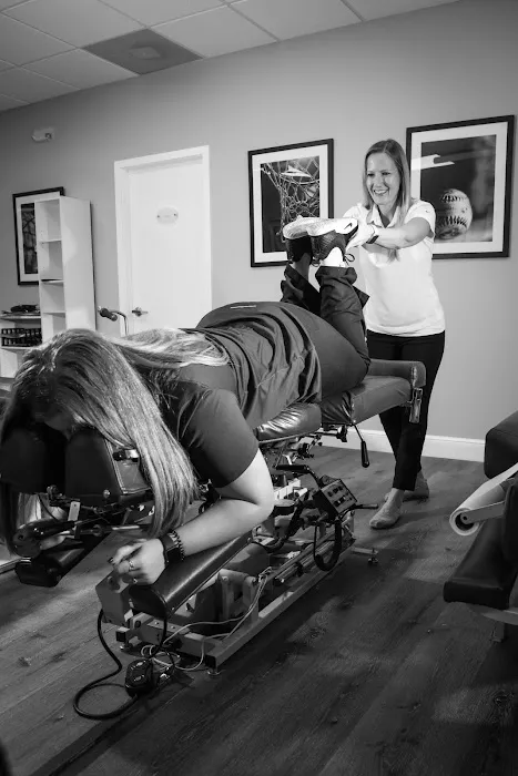 Pain Relief Centre: Chiropractic Care Picture 8