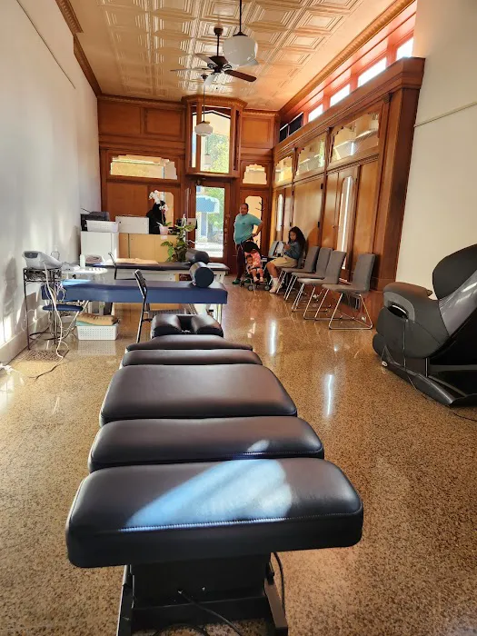 Highland Chiropractic Center - Baltimore, clinica de accidente de auto Picture 4