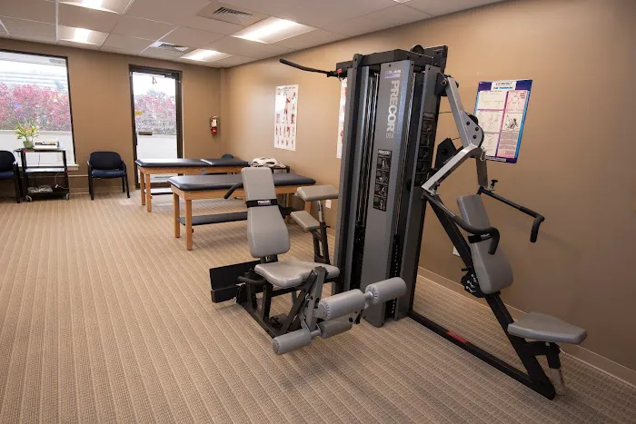Mid Atlantic Spinal Rehab & Chiropractic - Woodlawn Picture 5