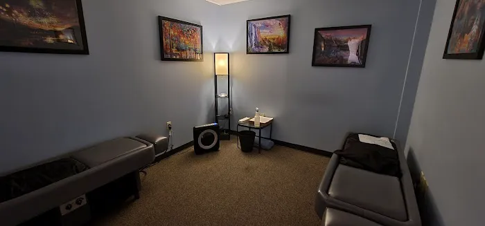 Ideal Health Chiropactic Picture 3