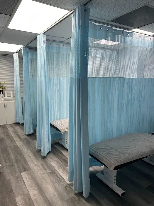 Auto Accident Injury Chiropractic Clinic (모커리 교통사고 전문병원) Picture 6