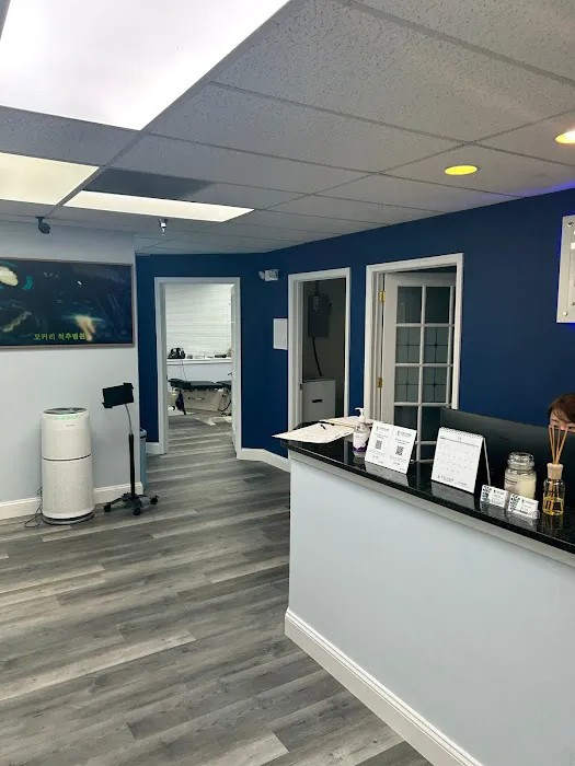 Auto Accident Injury Chiropractic Clinic (모커리 교통사고 전문병원) Picture 3