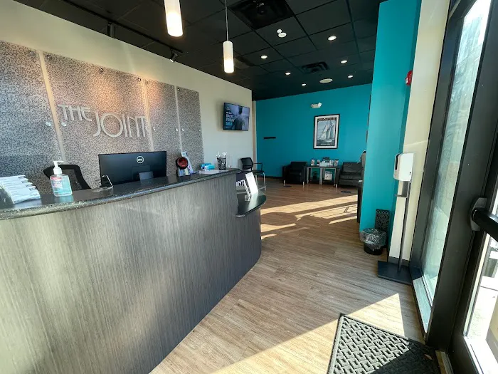 The Joint Chiropractic Picture 4