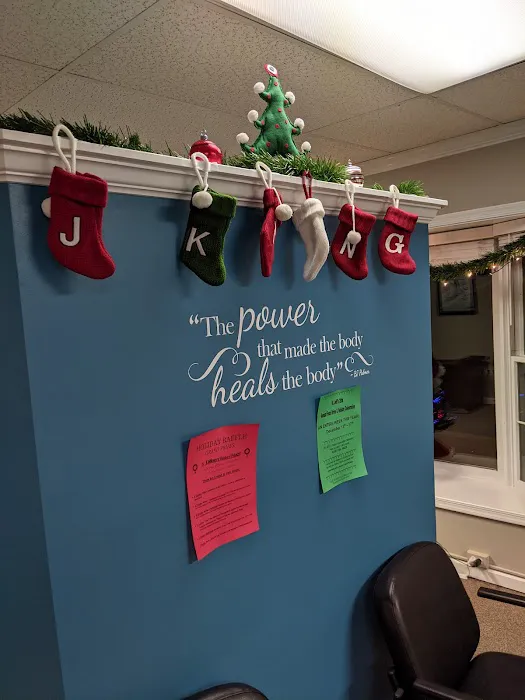 Muneses Chiropractic Center Picture 1