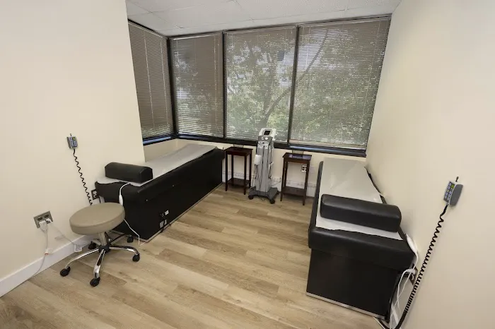 Mid-Atlantic Spinal Rehab & Chiropractic - Wheaton Picture 8