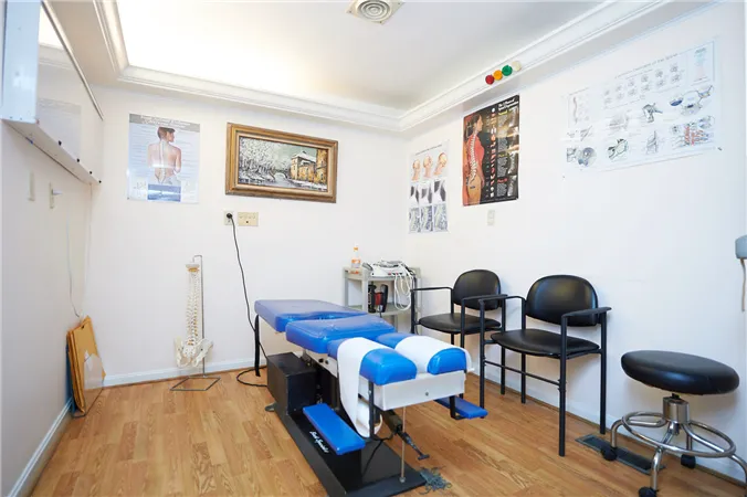 Capital Sports Injury Center Picture 7