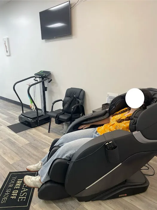 Pain Relief Chiropractic Picture 1