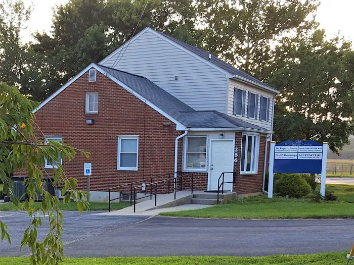 Chiropractic Sports & Wellness Center/ Dr Roger A Smith Picture 1