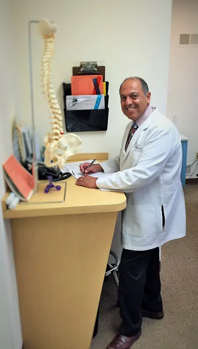 Dr. Rashid (Levi) Levieddin, Chiropractor Picture 2