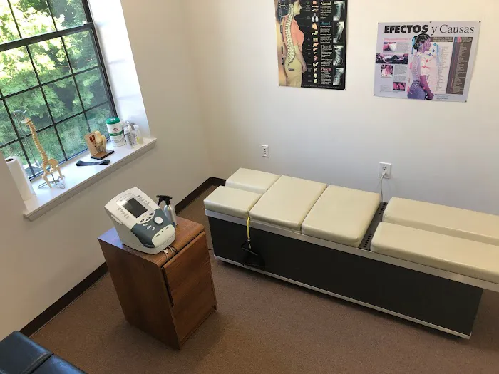 Carrillo Chiropractic Clinic Picture 5