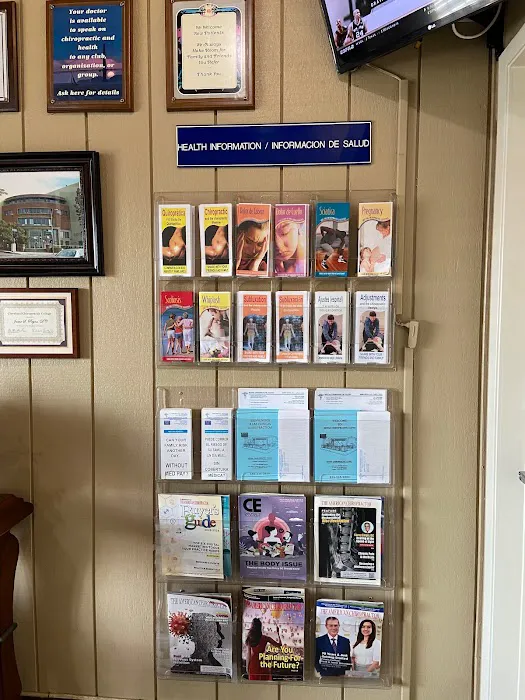 Reyna Chiropractic Clinic Picture 3