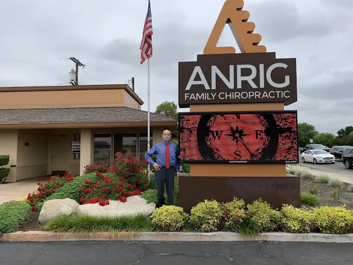 Dr. Daniel Anrig Picture 4