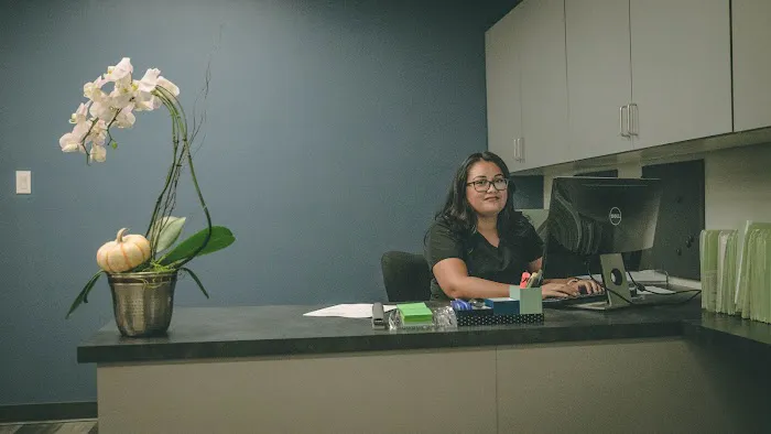 Accident Recovery Center -Injury Pain Doctors & Chiropractors Picture 2