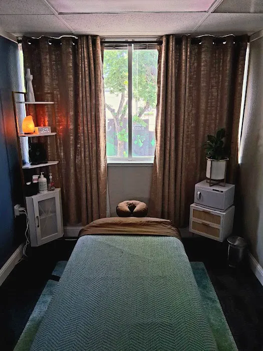 Infinite Wellness Bodywork & Chiropractic Picture 10