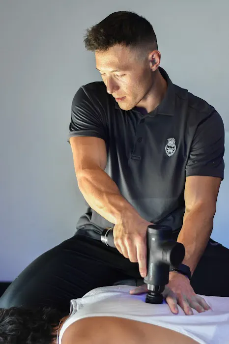 Oliveira Chiropractic Picture 1