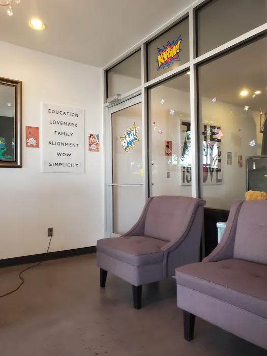 Illumin8 Chiropractic - Chiropractor in Downtown NM Picture 3