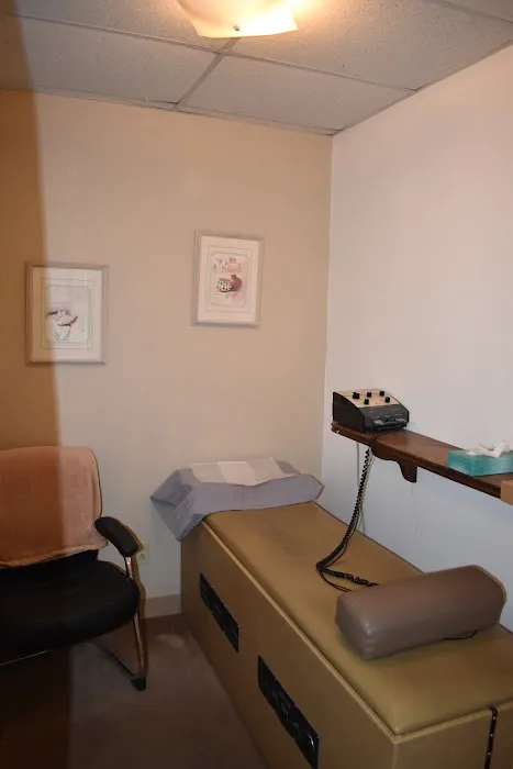 CareMore Chiropractic Centers - Rio Rancho Picture 3