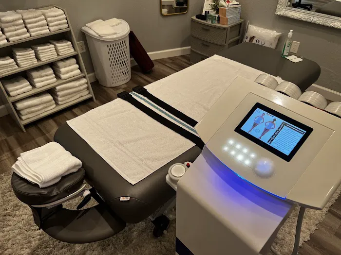 Lundgren Chiropractic Center Picture 8