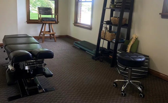 Mangas Chiropractic Picture 2