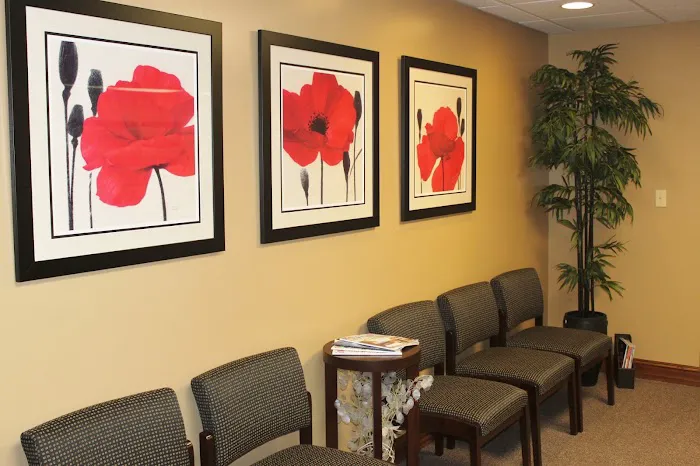 Fuller Chiropractic Clinic: Garry T Fuller, DC Picture 1